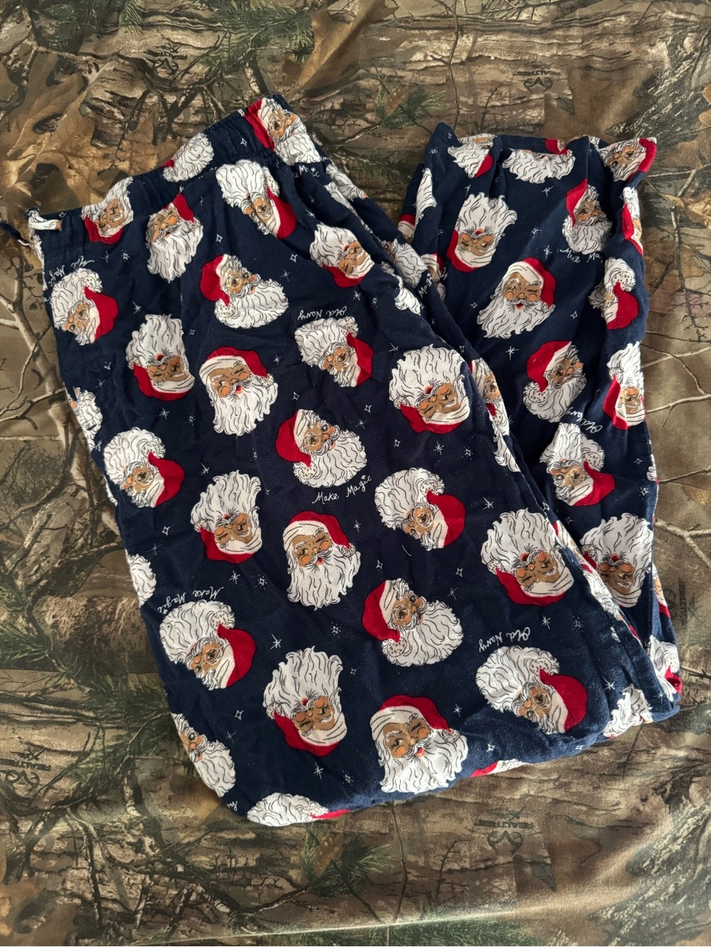 Old Navy Santa Print Pajama Pants
